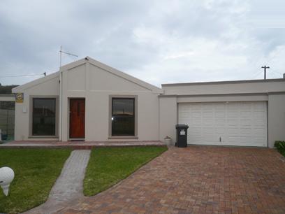 3 Bedroom House for Sale For Sale in Muizenberg   - Home Sell - MR20367