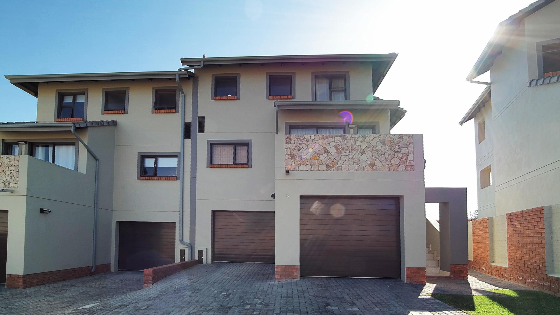 Front View of property in Kyalami A.H