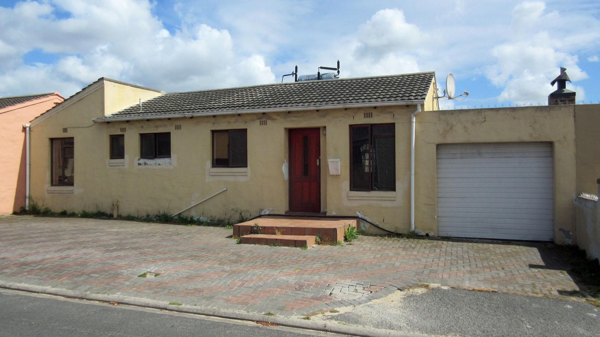 Front View of property in Brackenfell