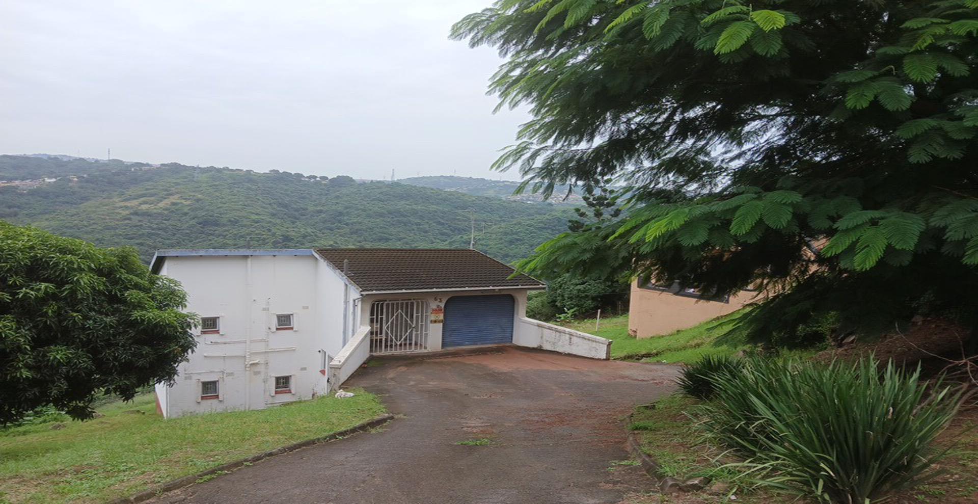 Front View of property in Reservior Hills