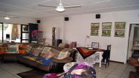 Lounges - 60 square meters of property in Uvongo