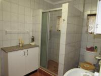 Bathroom 3+ of property in Uvongo