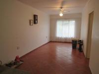 Lounges - 60 square meters of property in Uvongo