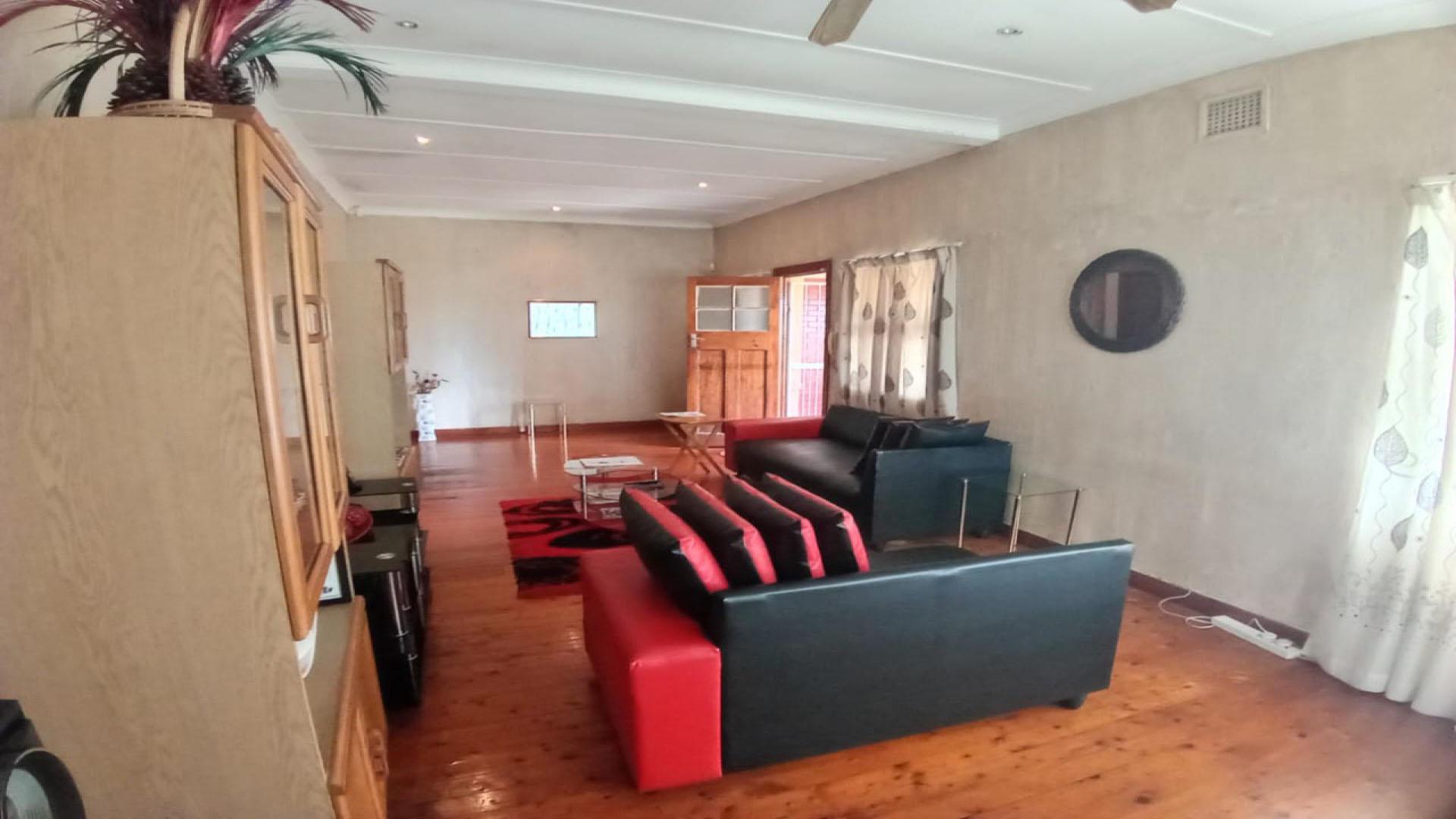 Lounges of property in Umbilo 