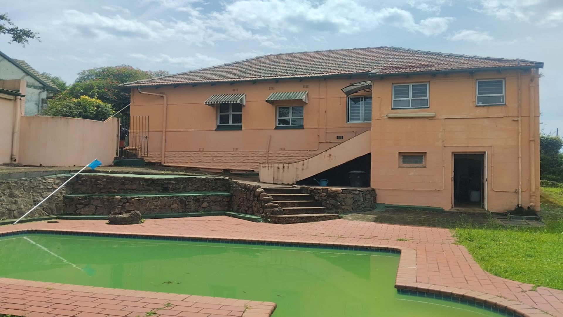 Swimming Pool of property in Umbilo 