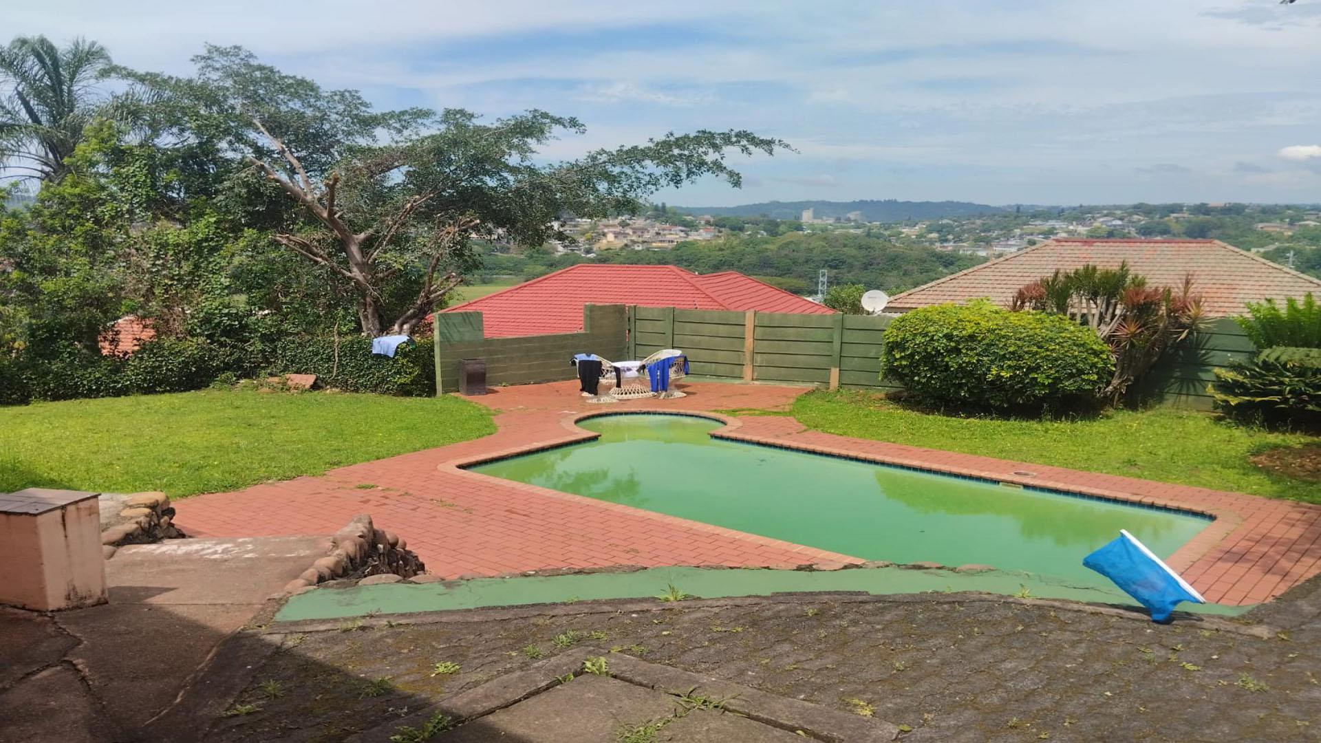 Swimming Pool of property in Umbilo 