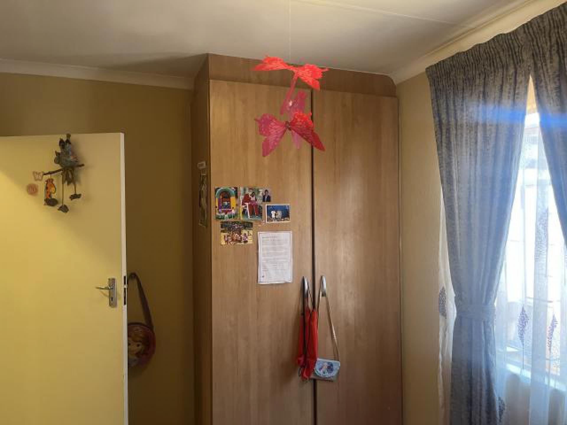 Bed Room 3 of property in Albertsdal