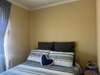 Bed Room 1 - 7 square meters of property in Albertsdal