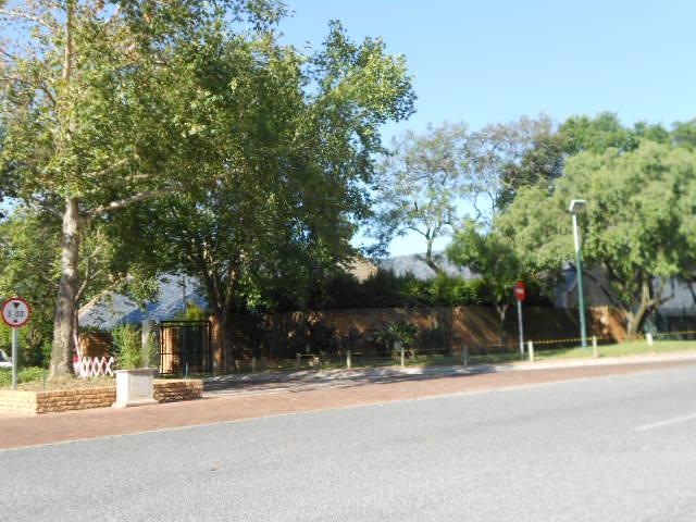 Front View of property in Woodmead