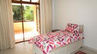 Bed Room 2 - 15 square meters of property in Melrose