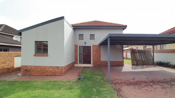 3 Bedroom House for Sale For Sale in Emalahleni (Witbank)  - Private Sale - MR205470