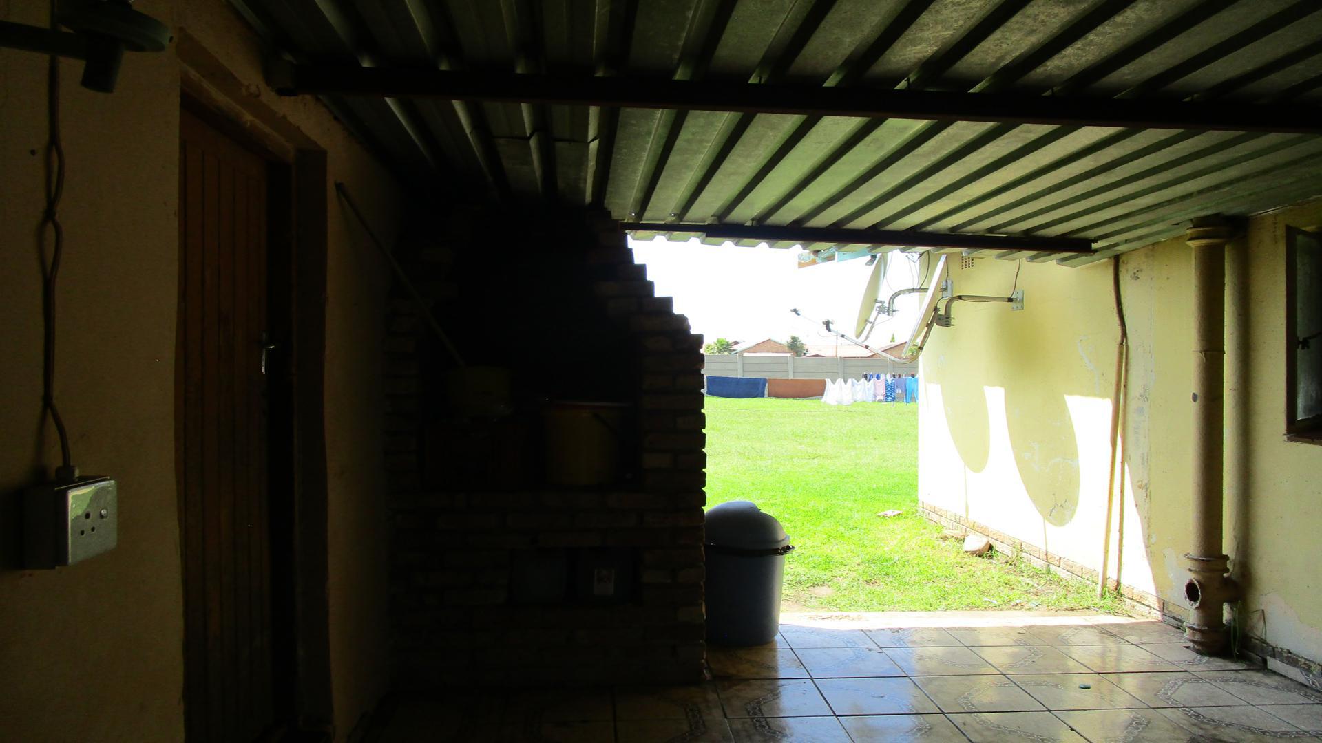 Braai Area of property in Emalahleni (Witbank) 