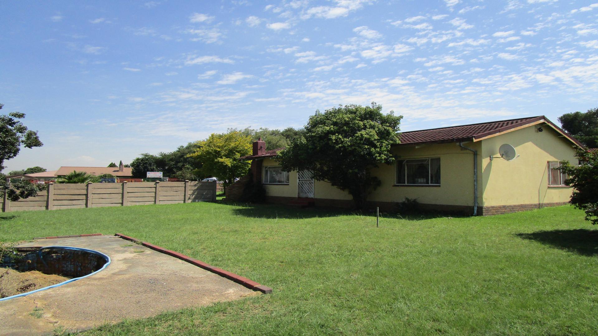Backyard of property in Emalahleni (Witbank) 