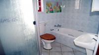 Main Bathroom - 6 square meters of property in Scottburgh
