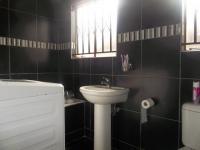 Bathroom 1 - 8 square meters of property in Protea Glen