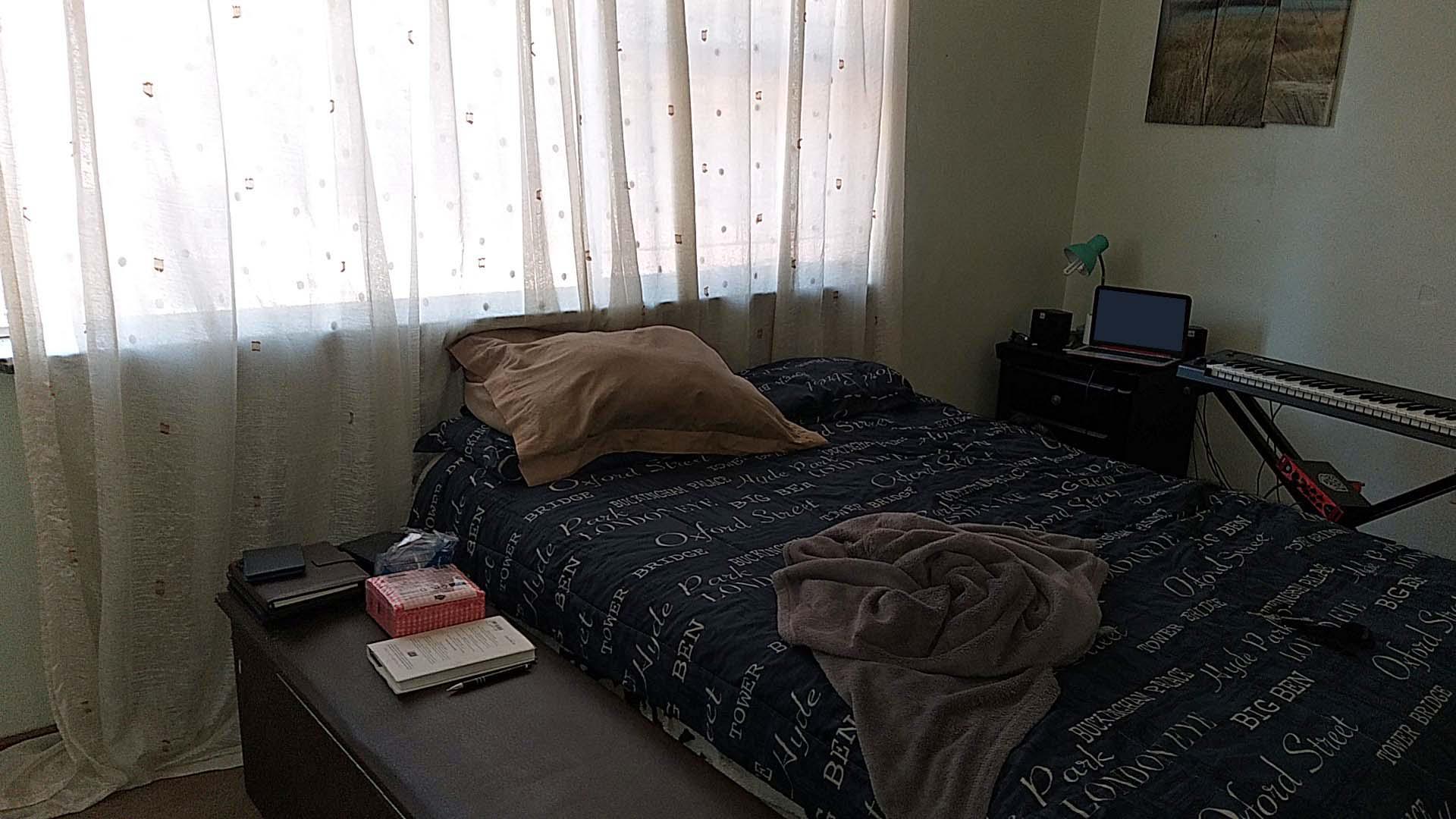 Bed Room 1 - 15 square meters of property in Windsor East