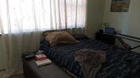 Bed Room 1 - 15 square meters of property in Windsor East