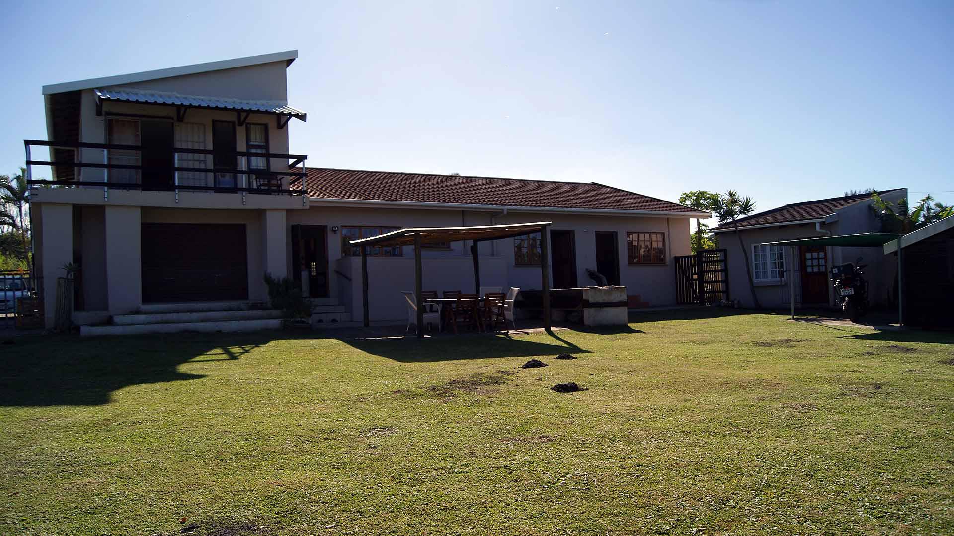 Front View of property in Port Edward