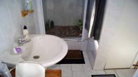 Main Bathroom - 5 square meters of property in Port Edward