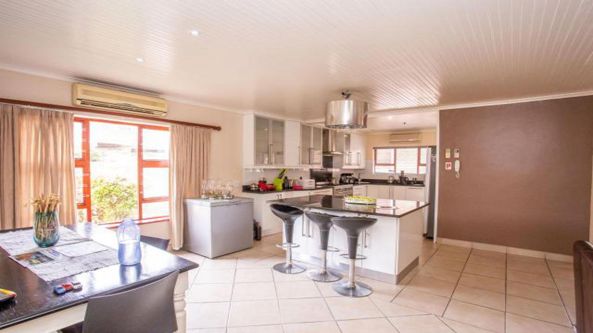 Dining Room of property in Stirling
