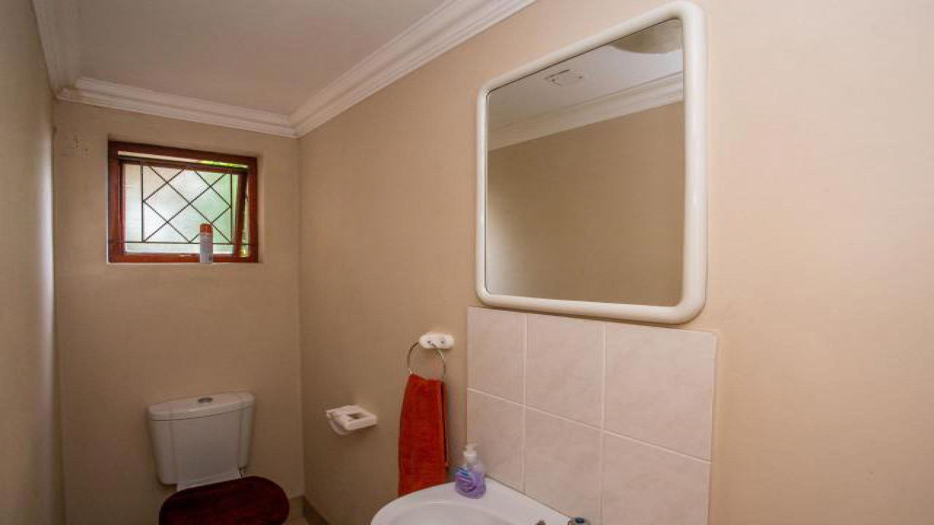 Bathroom 1 of property in Stirling