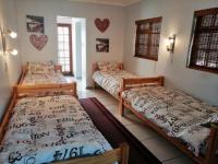 Bed Room 2 of property in Franskraal