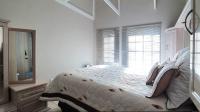 Main Bedroom - 16 square meters of property in Waterval East