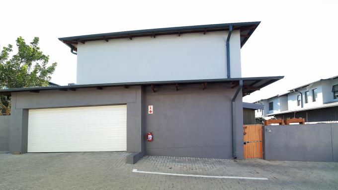 3 Bedroom Cluster for Sale For Sale in Rustenburg - Private Sale - MR207511