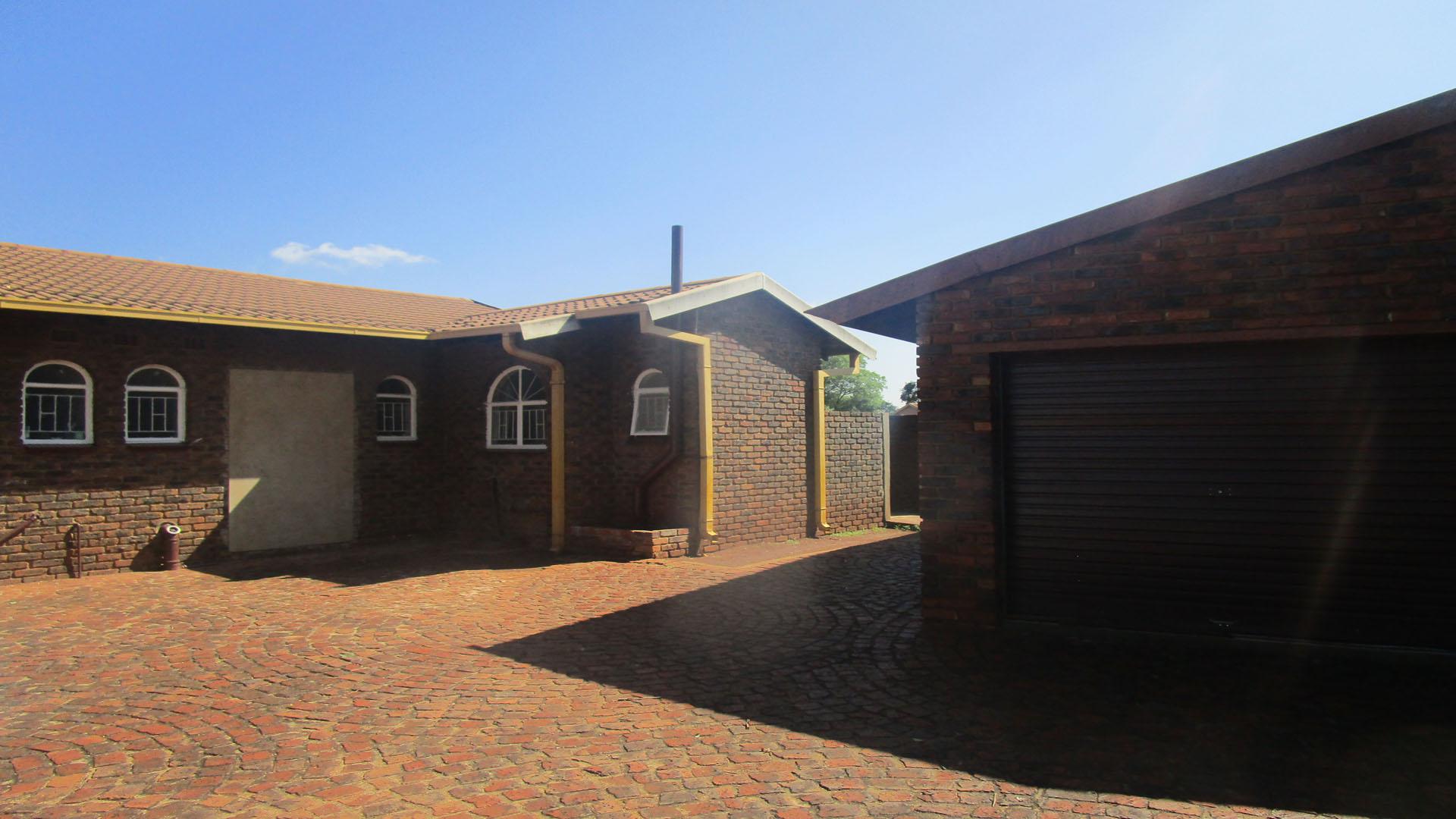 Front View of property in Meyerton