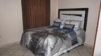 Main Bedroom - 11 square meters of property in Krugersrus