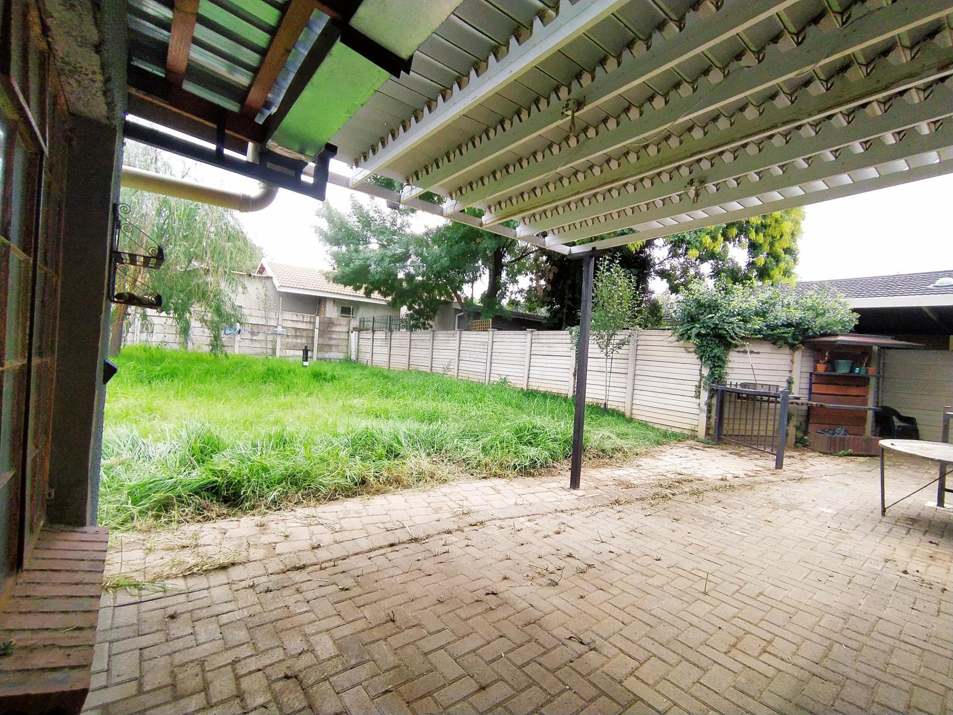 Patio of property in Dan Pienaar