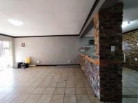 Lounges of property in Dan Pienaar