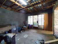 Spaces of property in Dan Pienaar