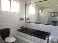 Main Bathroom - 7 square meters of property in Lenasia South