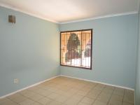 Bed Room 2 - 15 square meters of property in Lenasia South