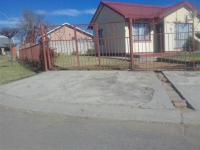 Front View of property in Kutlwanong