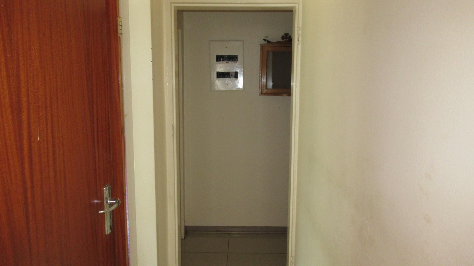 Spaces - 5 square meters of property in Oberholzer