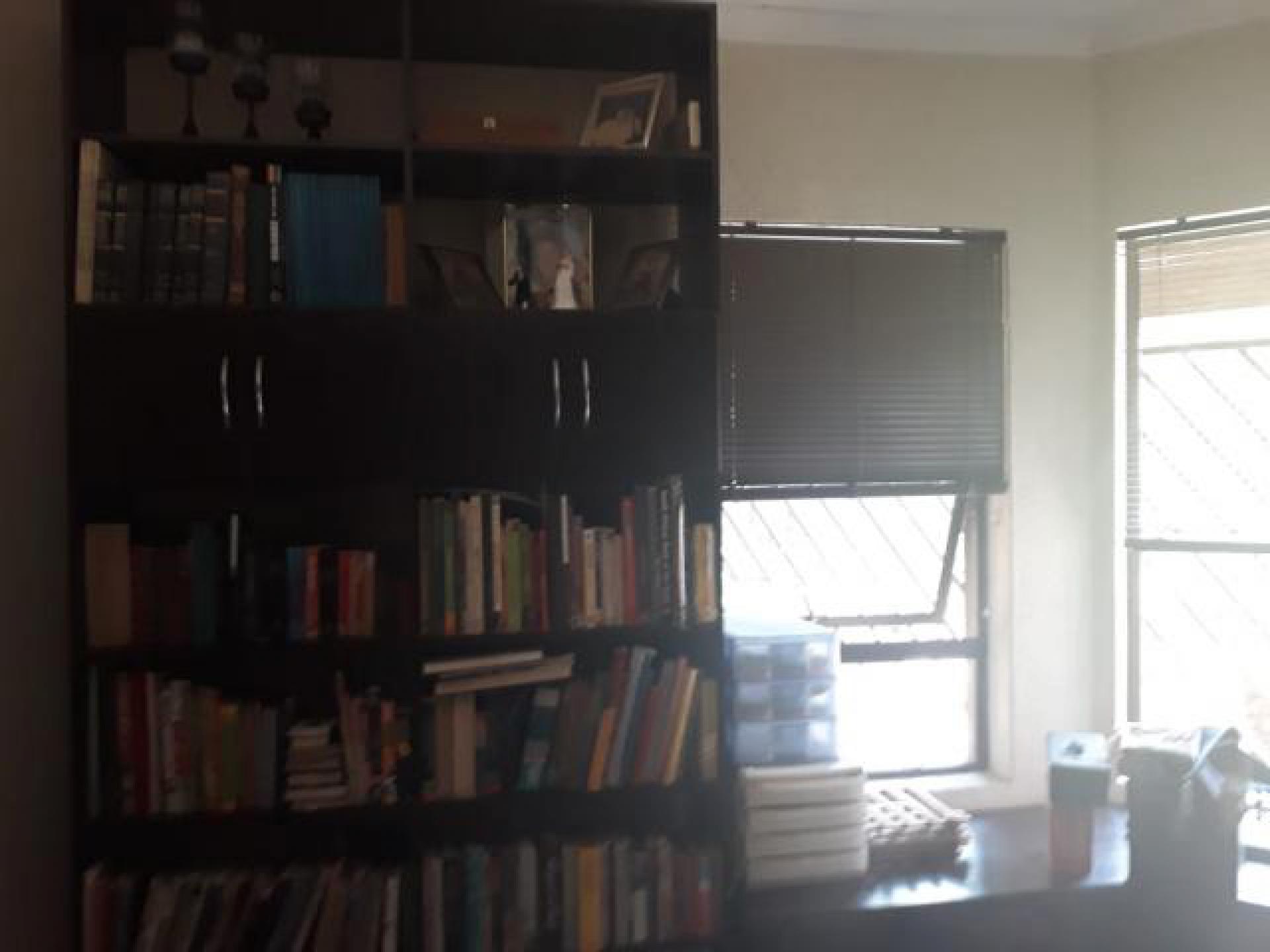 Rooms of property in Sunward park