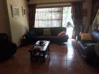 Lounges - 21 square meters of property in Sunward park
