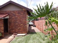 Spaces - 40 square meters of property in Sunward park