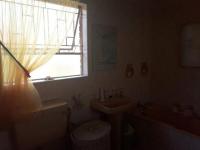 Main Bathroom - 4 square meters of property in Sunward park