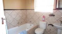 Bathroom 1 - 2 square meters of property in Sunward park