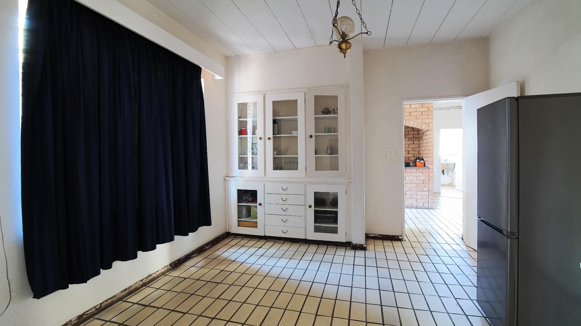 Dining Room - 19 square meters of property in Brooklyn