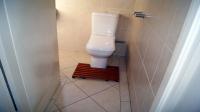 Main Bathroom - 5 square meters of property in Bluff