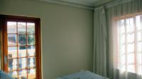 Bed Room 1 - 11 square meters of property in Blue Hills
