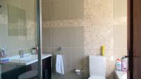Main Bathroom - 7 square meters of property in Blue Hills
