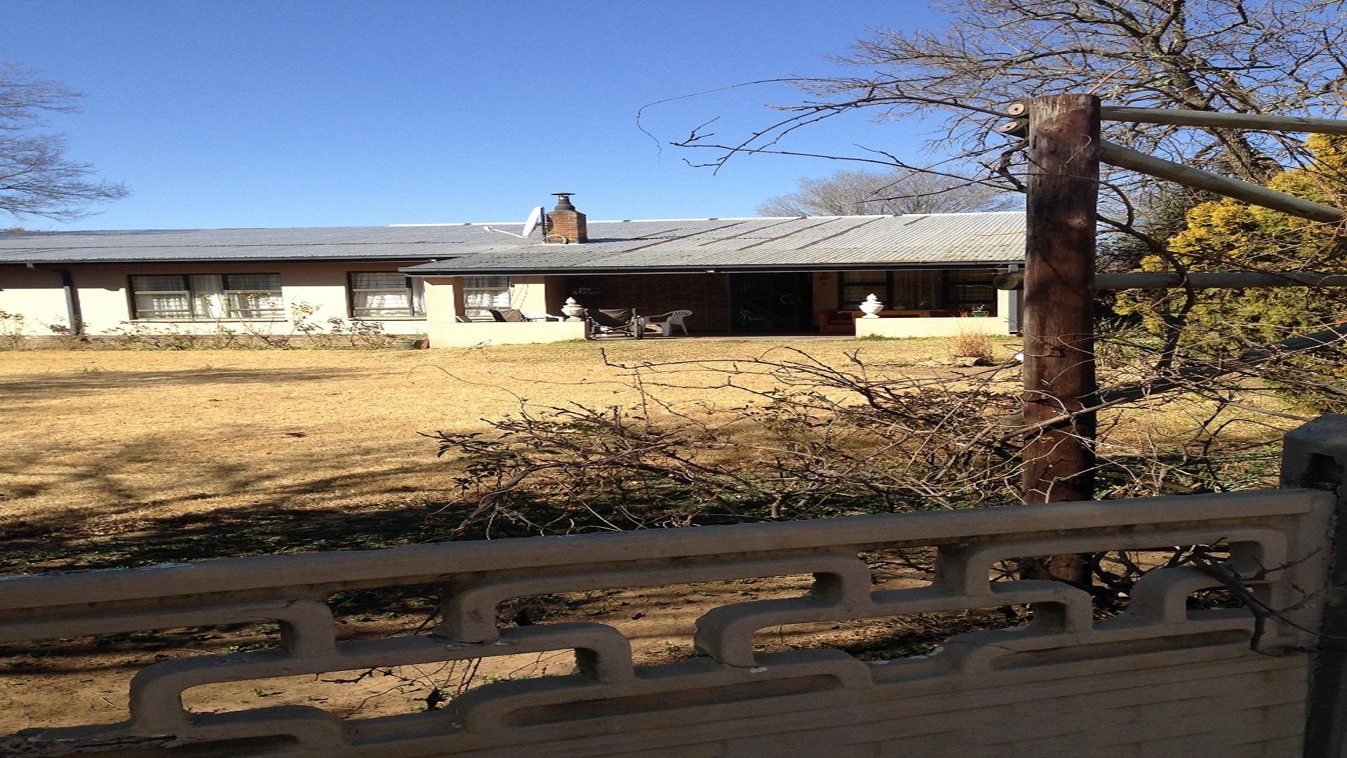 Front View of property in Memel