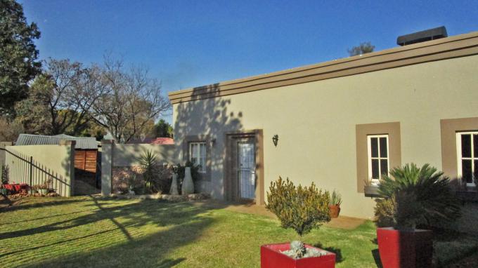 4 Bedroom House for Sale For Sale in Sunward park - Home Sell - MR210298