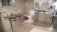 Main Bathroom - 5 square meters of property in Shallcross 