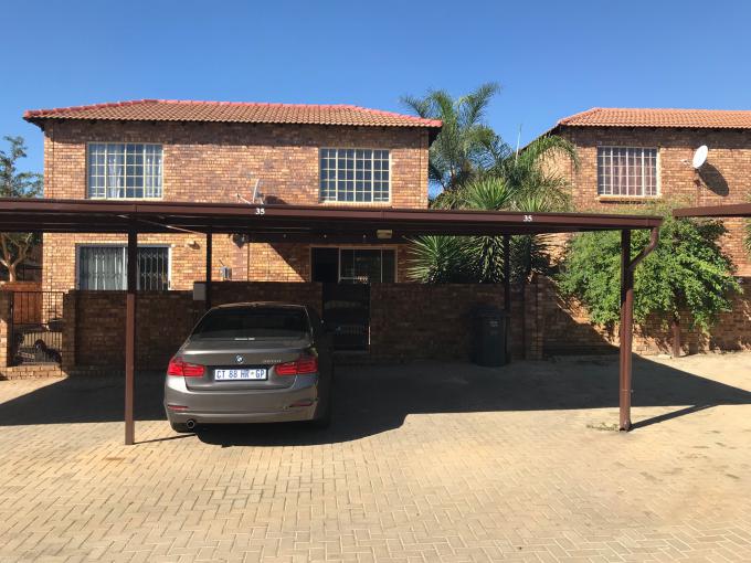 2 Bedroom Duplex to Rent in Wilgeheuwel  - Property to rent - MR211064